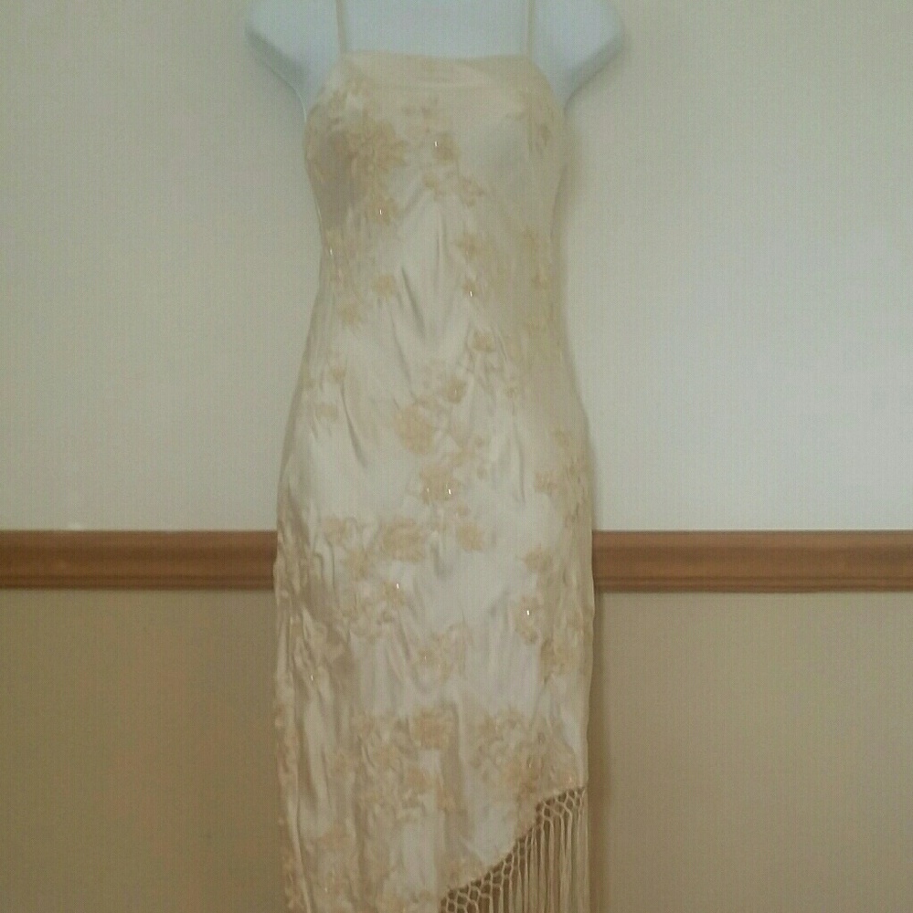 Ivory Roaring 20's Style Fringe Dress Size 2.
